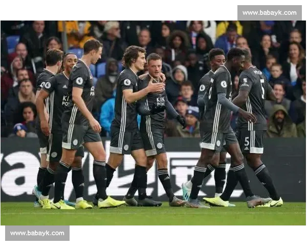 莱斯特城黄金一代重聚!瓦尔迪携家人与马奎尔、麦迪逊共享阿尔加维假期 莱斯特城黄金一代重聚!瓦尔迪携家人与马奎尔、麦迪逊共享阿尔加维假期