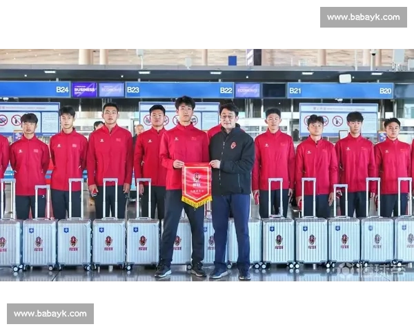 留洋小将刘锦程西海岸试训获好评，中场新星崭露头角